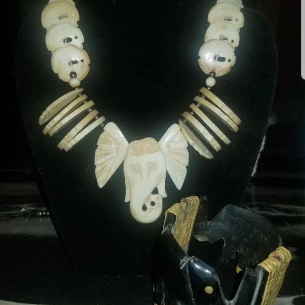 Vintage necklace and bracelet